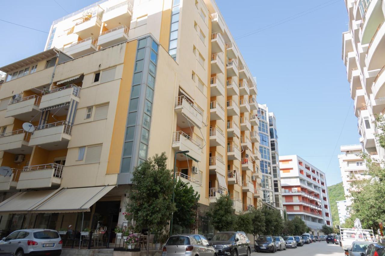 Gloria'S Apartment Lungomare Vlore Exterior photo